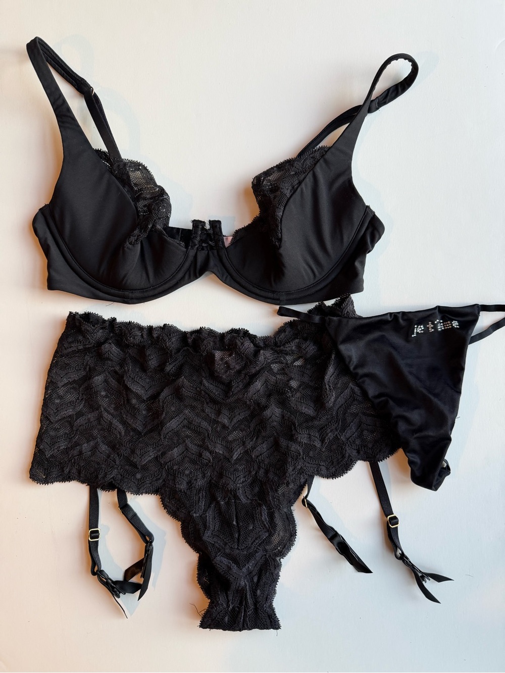 Victoria's Secret Black Lace Push Bra, High-Waist Garter & Thong Set